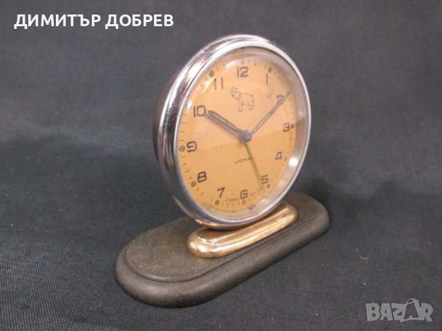 СТАР РЕТРО СОЦ СССР НАСТОЛЕН МЕХАНИЧЕН ЧАСОВНИК БУДИЛНИК СЛАВА ДРУЖБА СЛОНЧЕ, снимка 4 - Антикварни и старинни предмети - 40496497