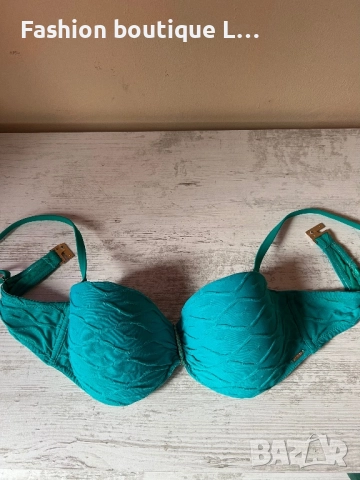 Тюркоазен бански от две части със златни детайли сутиен чашка C и долница М размер 🩱 , снимка 2 - Бански костюми - 52002047