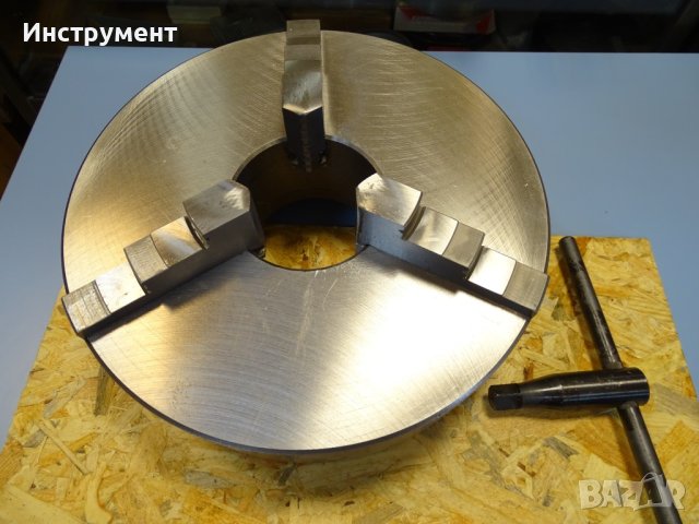 Универсален патронник за струг ф 320 3-челюсти български, снимка 2 - Резервни части за машини - 44383518