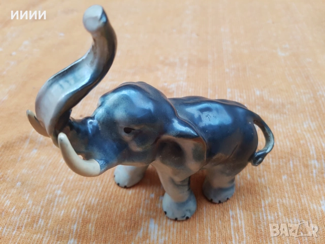 Порцеланова статуетка фигурка слон