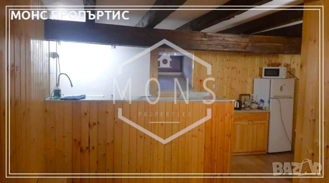 Обзаведена триетажна къща в централната част на гр. Добрич., снимка 8 - Къщи - 53799673