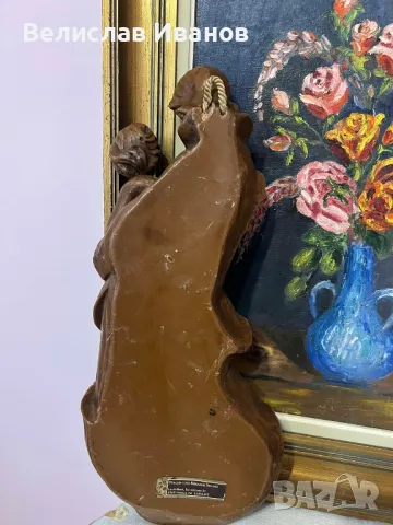 Винтидж восъчна скулптора за стена на Богородица с Младенеца.Отлично състояние.
, снимка 3 - Декорация за дома - 49670621