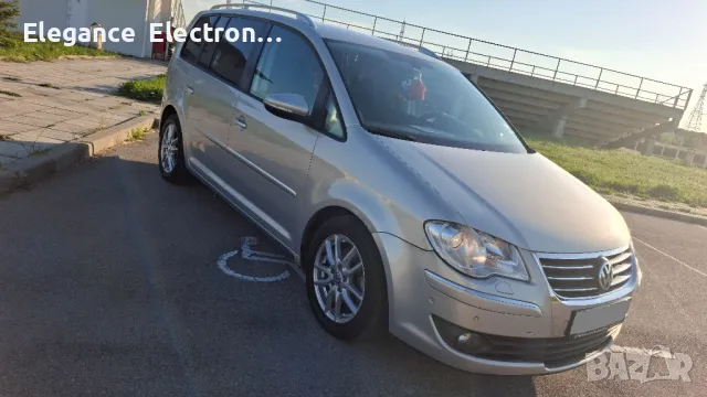 Vw Touran 1.9 TDi 105к.с High - Line, снимка 4 - Автомобили и джипове - 45818317