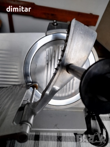 Професионална слайс  машина -250 мм, снимка 3 - Обзавеждане на кухня - 52467352