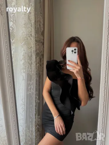 Черна дамска рокля 