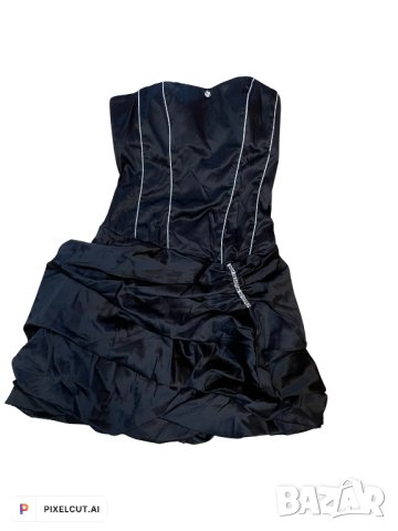 Сатенена черна рокля 
