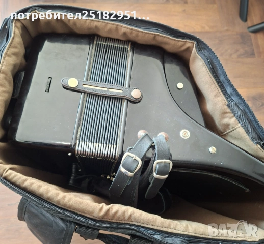 Акордеон Weltmaister S4, снимка 5 - Акордеони - 53835286