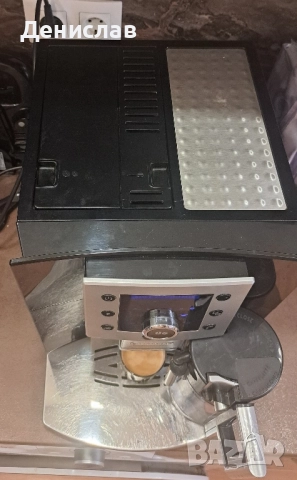 Кафеавтомат Delonghi Perfecta с кана за млечни напитки , снимка 4 - Кафемашини - 52205371