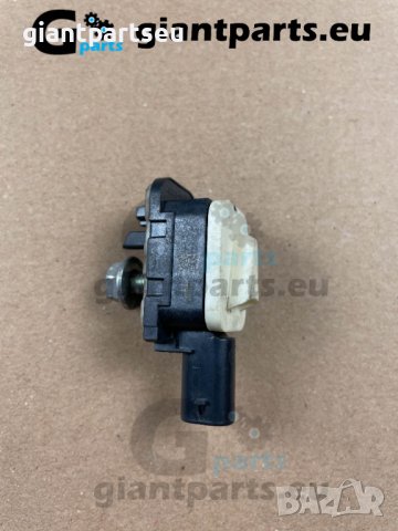 CRASH сензор за БМВ Ф32 Ф80 BMW F32 F80 , 9217711