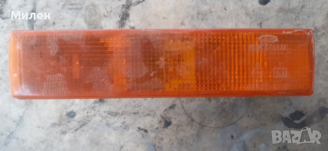Десен Мигач Във Предната Броня За Форд Сиера 1982-1993 Година  Ford Sierra , снимка 2 - Части - 41305772