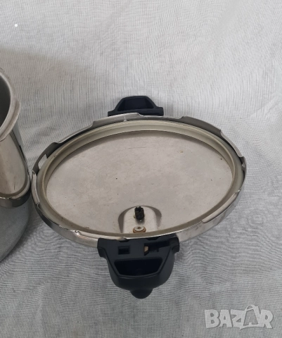 Тенджера под налягане немска в топ състояние, снимка 4 - Съдове за готвене - 51995481