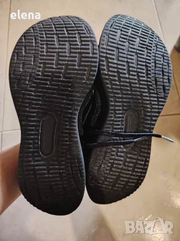 Маратонки Adidas, снимка 4 - Детски маратонки - 56245362