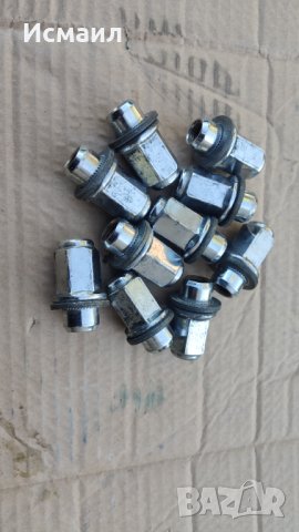 Гайки за джанти , снимка 3 - Части - 40315619