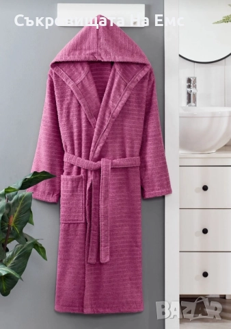 Хавлиен Халат с Качулка  100% Памук  L/XL Размер  32лв.🎀 Наличен и в двата цвята, снимка 3 - Други - 52370429
