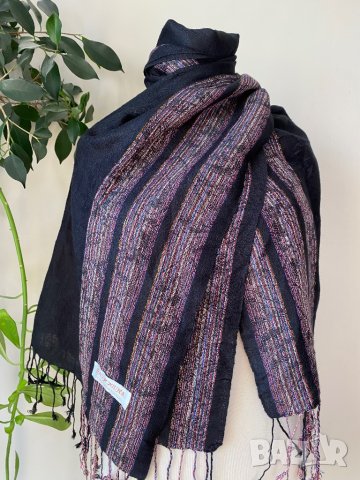 Черен шал с лилаво райе от пашмина и коприна, снимка 2 - Шалове - 42649958