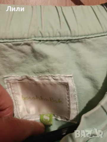 Якенце bershka,S, снимка 2 - Якета - 49391990