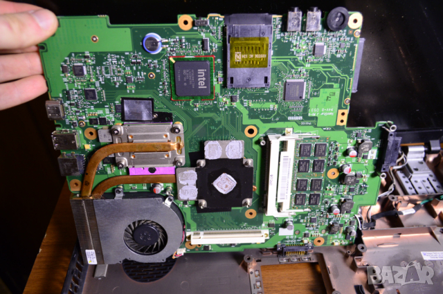 Toshiba l350 24u  Лаптоп без видеокарта за части ремонт, снимка 3 - Лаптопи за дома - 44788929