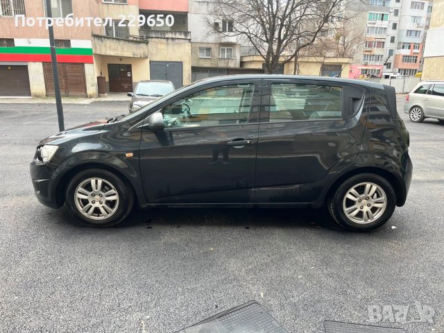 Chevrolet Aveo 2011г., снимка 1 - Автомобили и джипове - 44473878