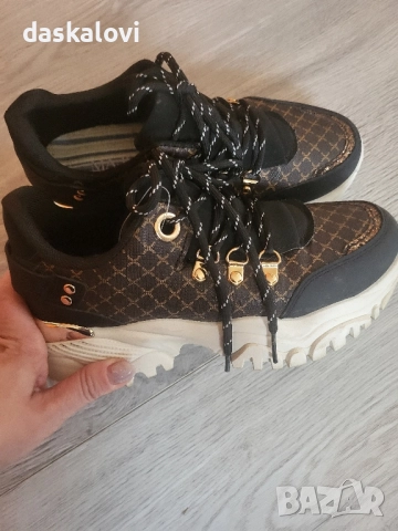 маратонки носени два пъти 