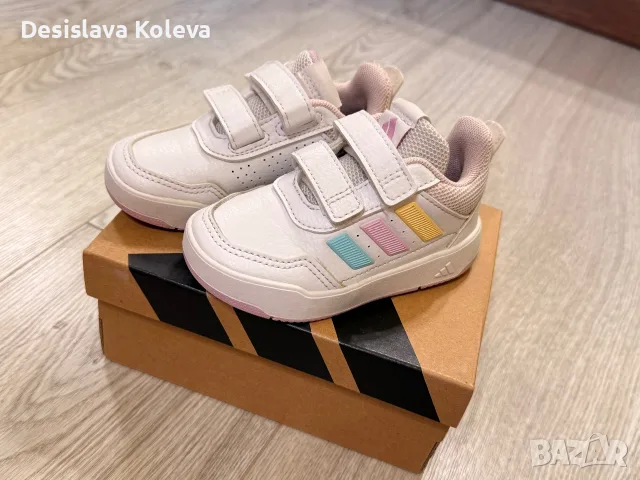 Детски маратонки Adidas , размер 22, снимка 2 - Детски маратонки - 55988338