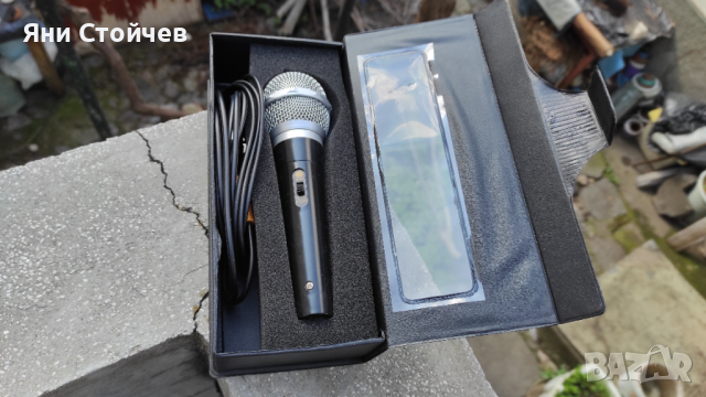 Вокален микрофон DM811 (FX100) с калъф , снимка 1