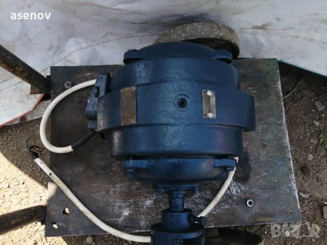 Електрически двигател 1,7 кв, снимка 3 - Електродвигатели - 41530629