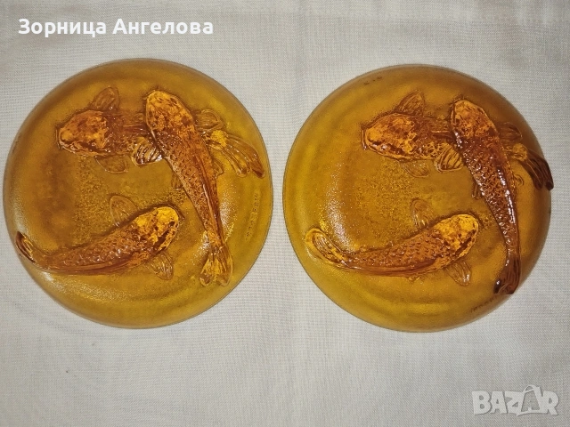 KIG Indonesia Винтидж декоративни чинийкиVintage KIG Indonesia (Koi Fish Amber Glass Plate) Д 15 см, снимка 4 - Декорация за дома - 53722296