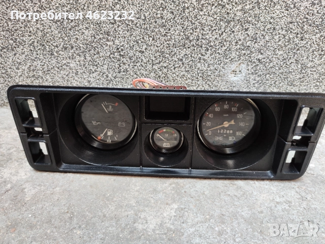 Табло километраж и десен стоп ВАЗ 2104, снимка 15 - Части - 52305596