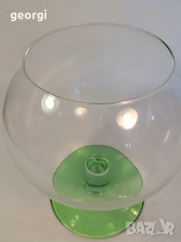 голяма стъклена ваза във формата на чаша духано зелено стъкло 21/4, снимка 4 - Вази - 49175388