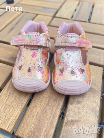 Biomecanics обувки за прохождане