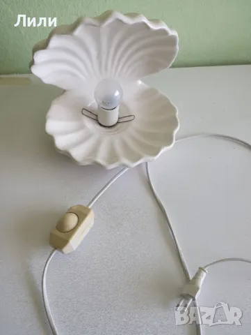 Ретро настолна лампа от 70-80г. с формата на бяла мида, снимка 9 - Настолни лампи - 50152354