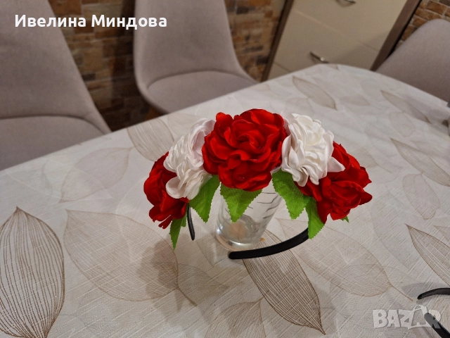 Диадема за коса с цветя/ за народни танци, лазарки/, снимка 2 - Аксесоари за коса - 52490445