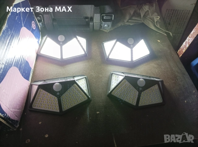 100 LED 4бр Соларни Лампи Водоустойчиви IP65 PIR Сензор за Слънчеви Лампи за Градина - Бяла Светлина