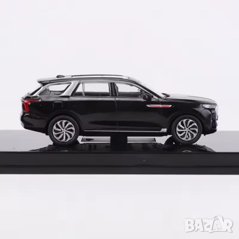 Hongqi E-HS9 2025 - мащаб 1:64 на XCARTOYS моделът е нов в PVC дисплей-кейс, снимка 3 - Колекции - 52311827