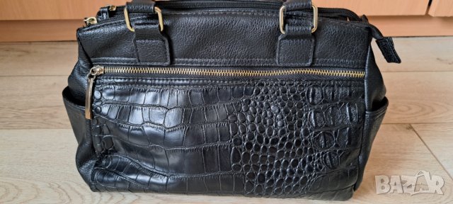 Дамска чанта от еко кожа, снимка 5 - Чанти - 42699518