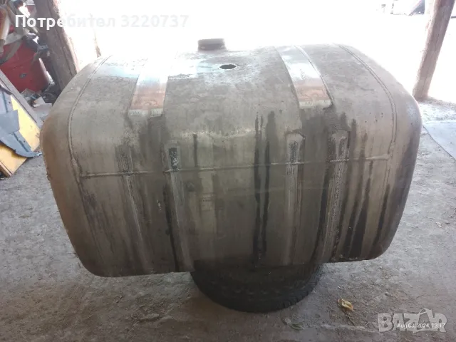 резервоар, снимка 6 - Части - 47660364