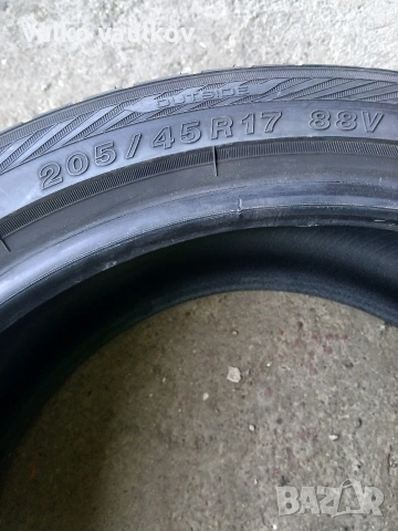 продава, снимка 3 - Гуми и джанти - 53735026