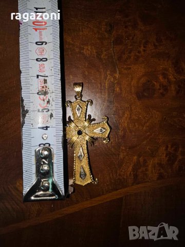 Златен кръст 18К с диаманти, снимка 4 - Колиета, медальони, синджири - 42047040