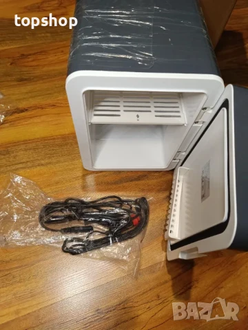 НОВ 2 в 1 мини хладилнк с функция за подгряване, адаптер за кола, сив, снимка 10 - Хладилници - 50501512