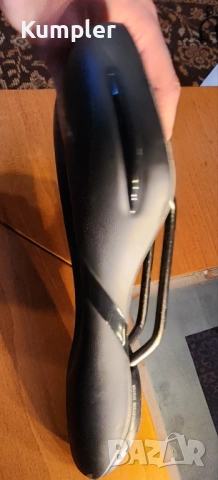 Велосипедна седалка с прорез за вентилация – удобна за топло време, снимка 4 - Части за велосипеди - 52952553