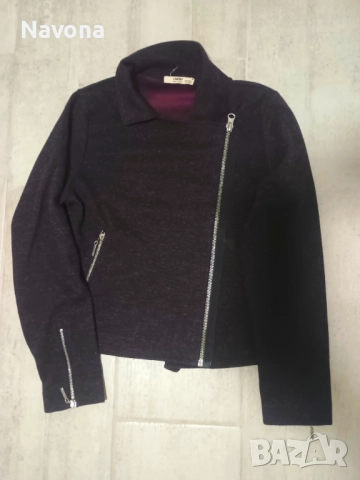 Якенца 9-10г , снимка 3 - Детски якета и елеци - 52240039