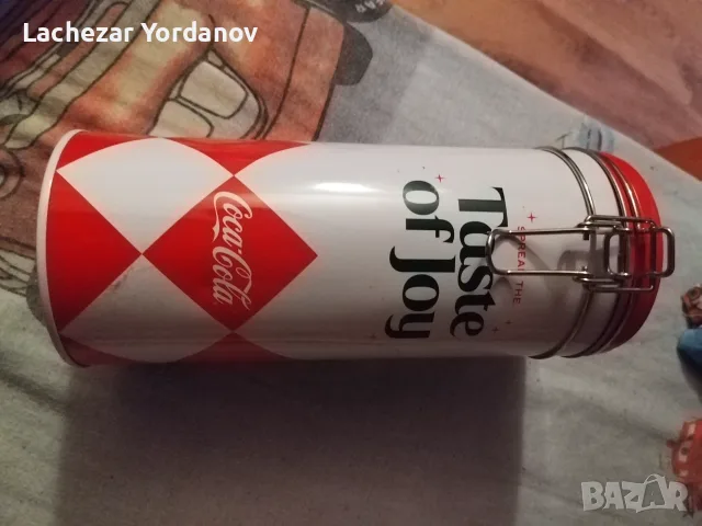 Контейнер кока кола.