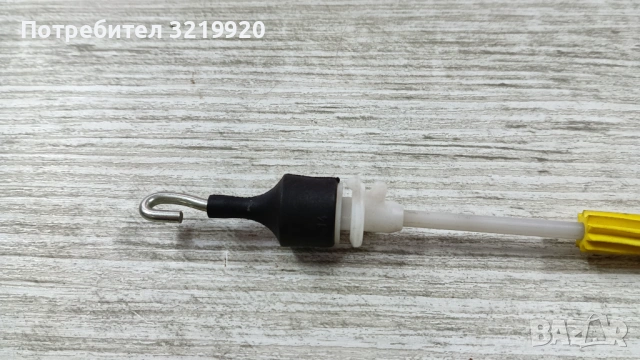 Жило за дръжката на предна врата ляво=дясно ОРИГИНАЛ - 3 врати 8L3 837 085 за AUDI A3 (8L1)1996-2003, снимка 2 - Части - 53429694