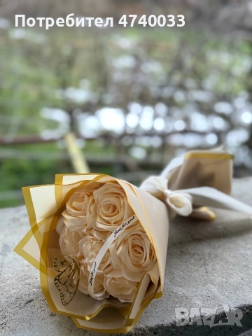 Ръчно изработен вечен букет от сатенени рози 💛
