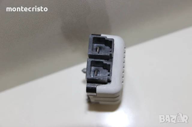 Усилвател антена VW Golf 7 хечбек (2013-2017г.) 5Q0035570 / 5Q0.035.570 / 5Q0 035 570, снимка 3 - Части - 50599835