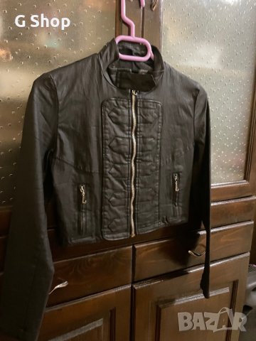 Дамско черно късо кожено яке, снимка 1 - Палта, манта - 43300452