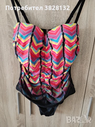 цял бански с драпировка