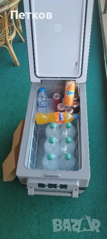 Хладилник фризер 12 / 24 и 220 волта, снимка 3 - Хладилни чанти - 50782095