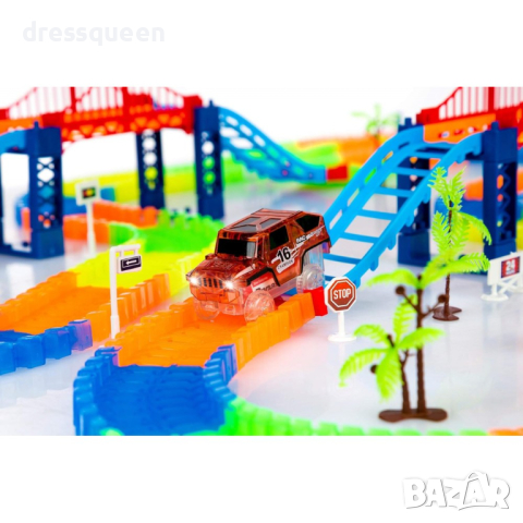 4169  Magic Tracks светеща писта с 2бр. колички, мост, пътни знаци, снимка 9 - Други - 44597129