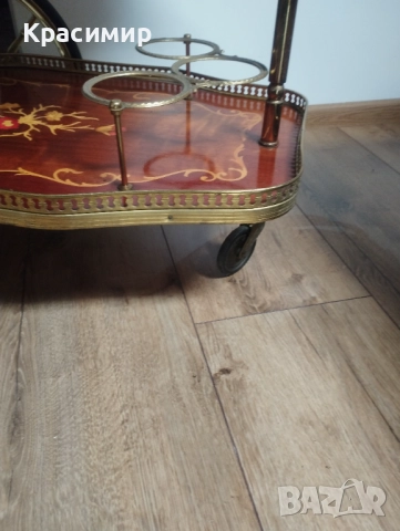 Старинна количка за сервиране с интарзия., снимка 3 - Антикварни и старинни предмети - 52512381